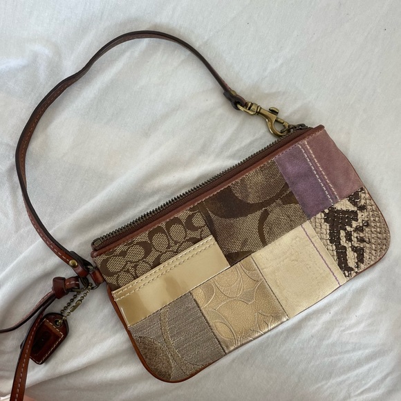 Vintage Coach Patchwork Wristlet - Picture 10 of 11